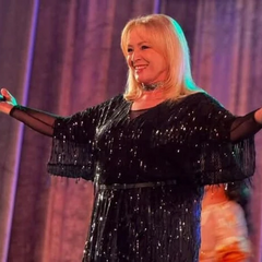 Сестра Софії Ротару купила права на «Червону руту»