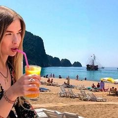 Російські туристи на українському курорті