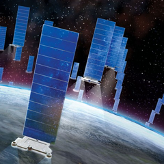 Зображення супутників Starlink на ночному небі