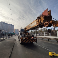 Аварія в Одесі - кран на маршрутку