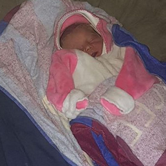 Новонароджене дитя в одеських катакомбах