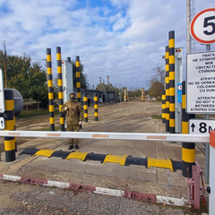 Зображення контрольного пункту на кордоні Молдови