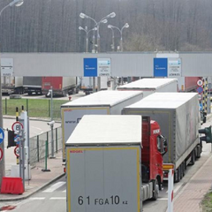 Світлофори перед пунктом пропуску