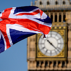 Мигранты в Англии получают зарплату