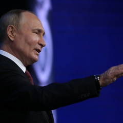 Путин отказывается от войны, а она продолжается