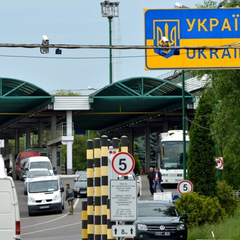 Иностранцы платят за визы в Украине?
