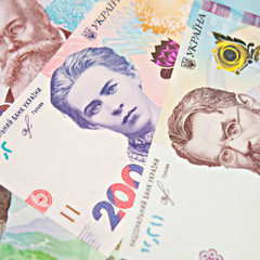 Человек с подсчетом денег