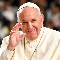 Папа Римський молиться за Україну