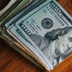 Обменники принимают все иностранные купюры