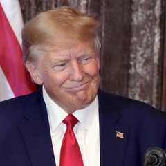 Первое заседание касательно Дональда Трампа