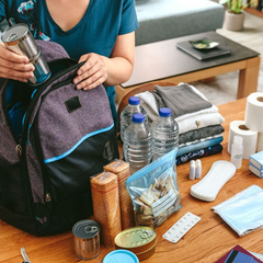 Рюкзак для учеников во время войны