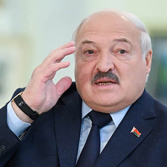 Лукашенко поклоняється перед Кремлем