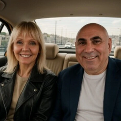 Таксист обдурив співачку та чоловіка