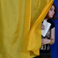 Украинцы за границей усложняют подсчет избирателей