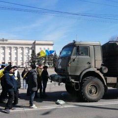 Російські війська підсилюються на території України