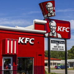 Промоакция зарплаты в KFC с бургером
