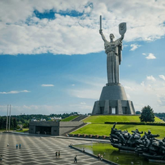Вид на Киево-Печерскую лавру сверху