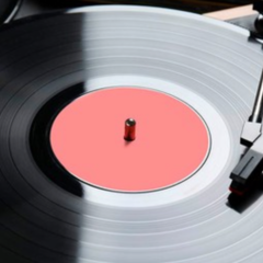 Вінілові платівки: минуле, яке отримало нове майбутнє 