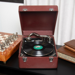 Програвач для платівок - бажаний подарунок для справжніх меломанів