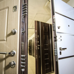 Как выбрать хорошие входные двери: основные характеристики таких моделей