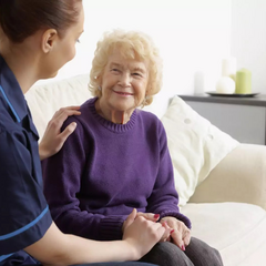 С кем оставить пожилого человека на неделю в Харькове?