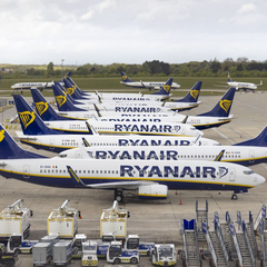 Почему Ryanair вводит цифровые посадочные талоны