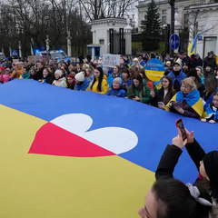 Как сохранить легальный статус в Польше