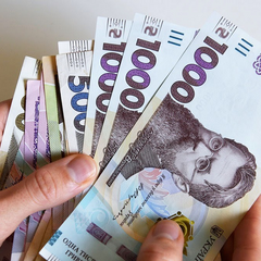 How Ukrainians Abroad Can Purchase Insurance Experience