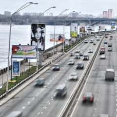 Traffic on Naberezhne highway