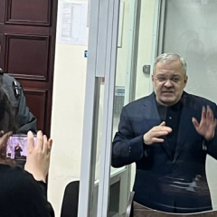 Halushchenko at VAKS
