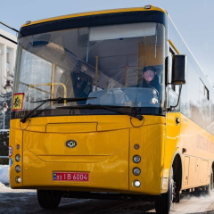 На Рівненщині громади отримали нові шкільні автобуси