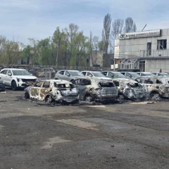 Обстріл автосалонів у Києві 16 квітня