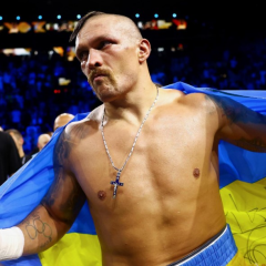 Александр Усик