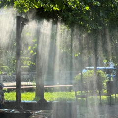 У Києві встановлять 33 рамки-розпилювачі води 