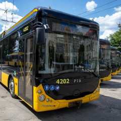 Який громадський транспорт Київ закупив у 2022-2026 роках