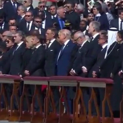 Зеленський, Макрон, Трамп, Папа Римський, прощання