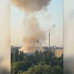 Безпілотник влучив у будівлю в Харкові