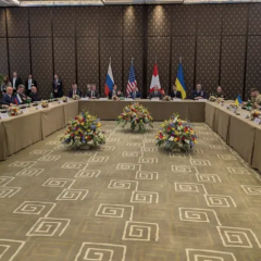 Тристоронні переговори між Україною, США та РФ