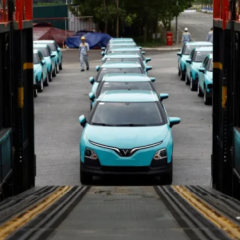 Лаос приостановил импорт бензиновых и дизельных автомобилей