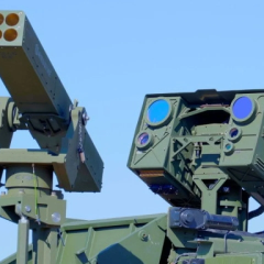 Бойові лазерні системи LOCUST для знищення безпілотників