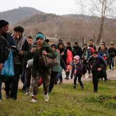 Мігранти на кордоні Великобританії