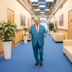 Фото встречи Поплавского со студентами и коллегами