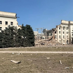 Росіяни знищили будівлю Херсонської ОДА
