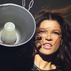 Руслана реагує на викрадення пісні у В'єтнамській співачці