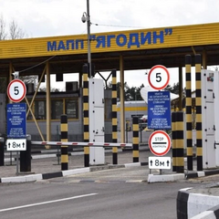 Митниця попередила про затримки на кордоні з Польщею: причина