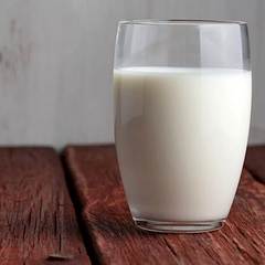 Молоко - причина зниження цін