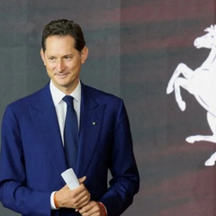 Глава Ferrari платит €183 млн