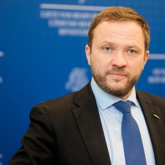 Эстония запретила въезд участникам войны