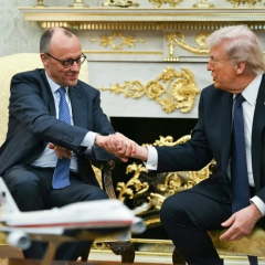 Группа G7 на встрече