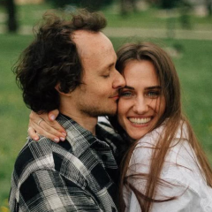 Voitenko warmly congratulated wife on anniversary